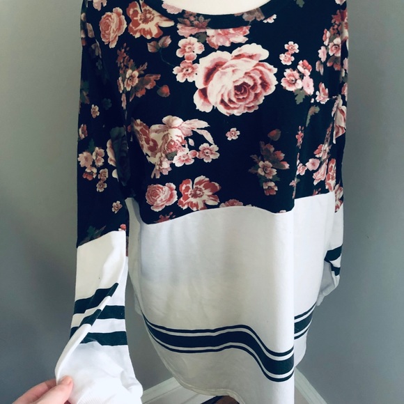 Sporty Stripes & Floral L/S Top! - Picture 1 of 5